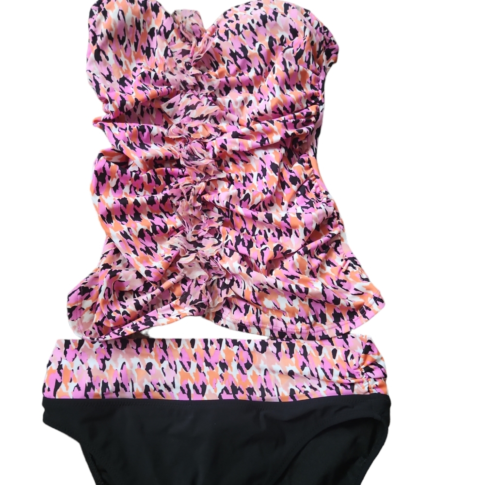 Size 6 2 peice swim suit strapless pink and black